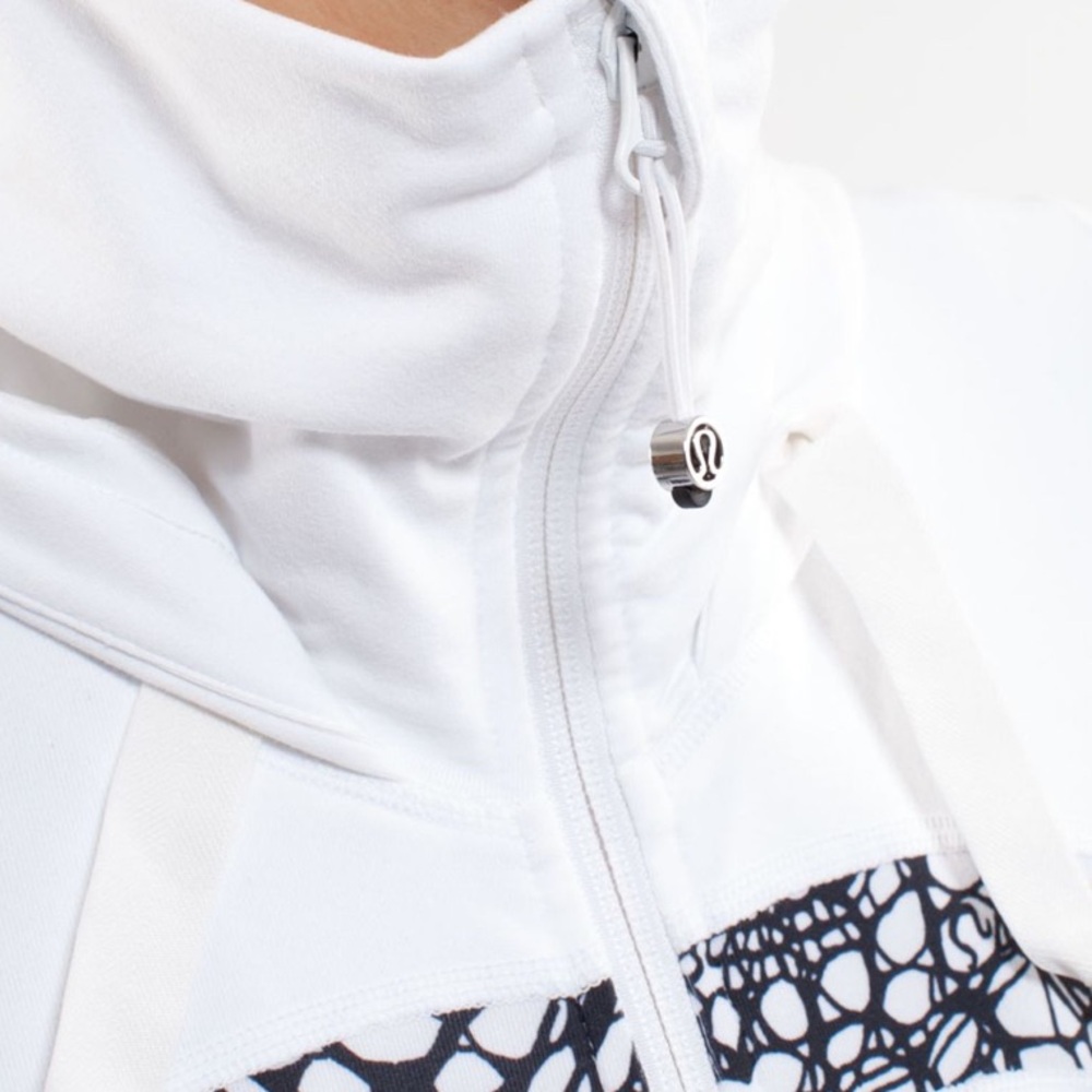 Lululemon Stride Jacket *Brushed in White/White Black Glacier Lace Size 6‎ - Picture 3 of 11